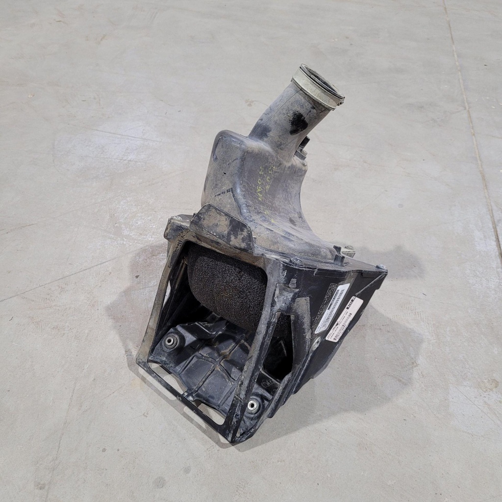 CASE-AIR FILTER,RR - 11011-0851 kawasaki